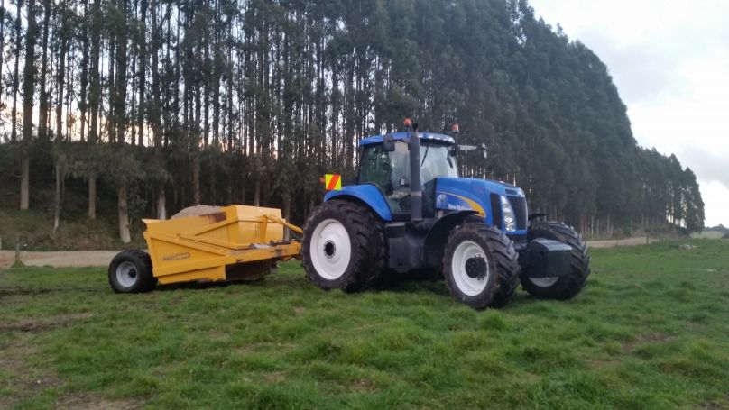 New Holland Parked with full trailer