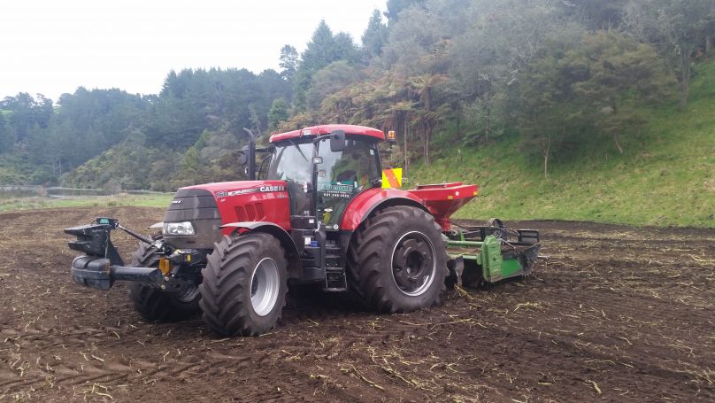 Case IH Puma  160 with Tiller